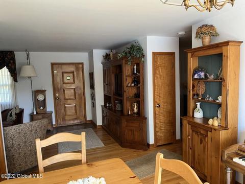 9 Bertone Dr, Schenectady, NY 12306 photo 9
