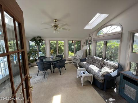 9 Bertone Dr, Schenectady, NY 12306 photo 6