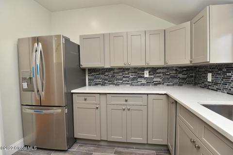 4 Harvard St, Schenectady, NY 12304 photo 9