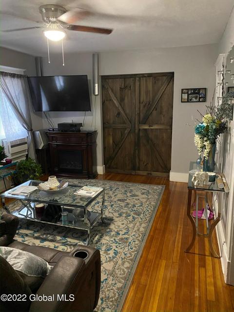 431 Division St, Schenectady, NY 12304 photo 3