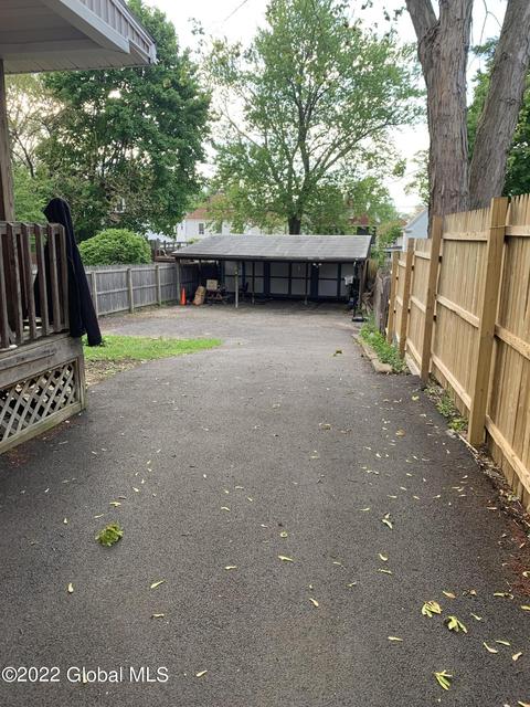 431 Division St, Schenectady, NY 12304 photo 2