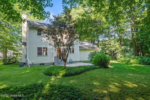 16 Dandelion Dr, Gansevoort, NY 12831 photo 6