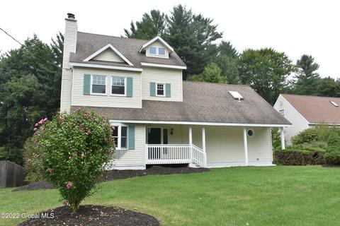 3271 E Old State Rd, Schenectady, NY 12303 photo 2