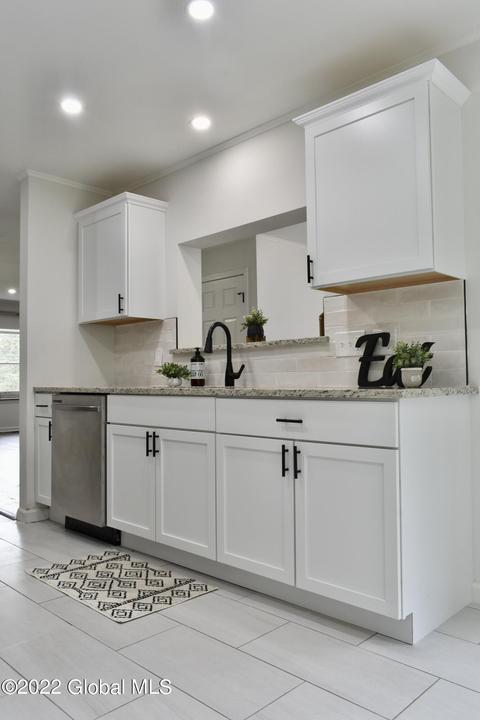 3271 E Old State Rd, Schenectady, NY 12303 photo 12