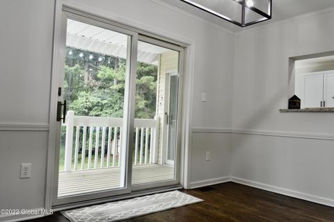 3271 E Old State Rd, Schenectady, NY 12303 photo 7