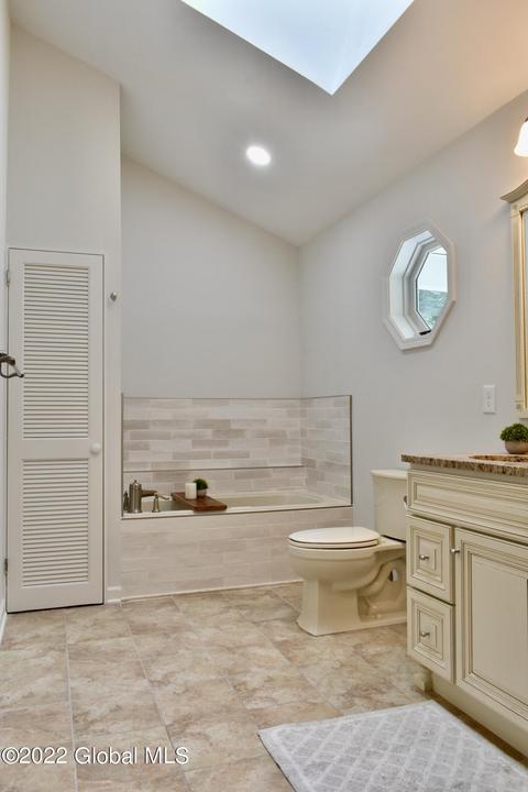 3271 E Old State Rd, Schenectady, NY 12303 photo 22