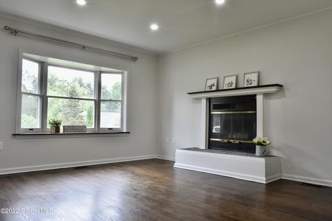 3271 E Old State Rd, Schenectady, NY 12303 photo 4