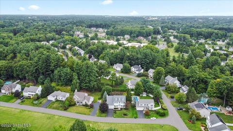 7 Mosall Dr, Slingerlands, NY 12159 photo 2