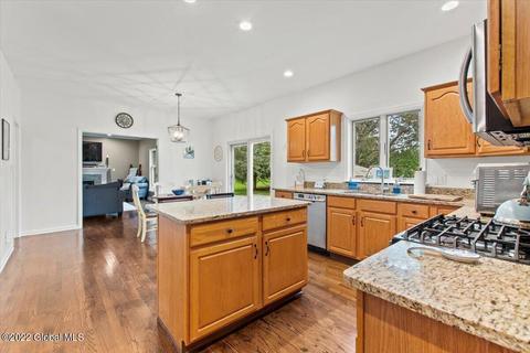 7 Mosall Dr, Slingerlands, NY 12159 photo 11