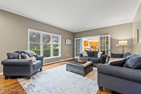 7 Mosall Dr, Slingerlands, NY 12159 photo 18