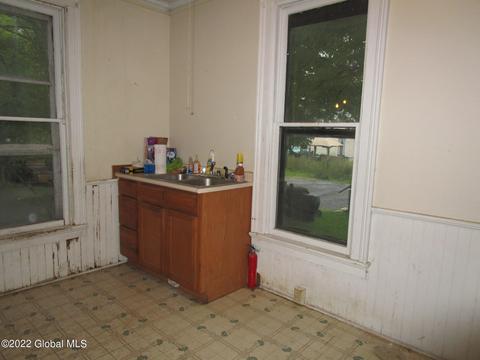 662 E Main St, Cobleskill, NY 12043 photo 13