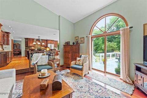 72 Deer Run Holw, Halfmoon, NY 12065 photo 21