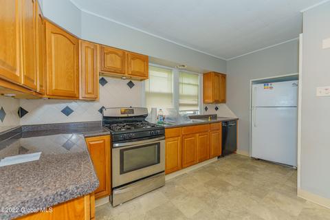 383 Vley Rd, Schenectady, NY 12302 photo 9