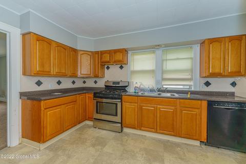 383 Vley Rd, Schenectady, NY 12302 photo 10
