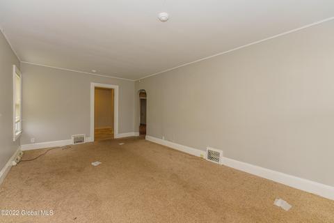 383 Vley Rd, Schenectady, NY 12302 photo 5