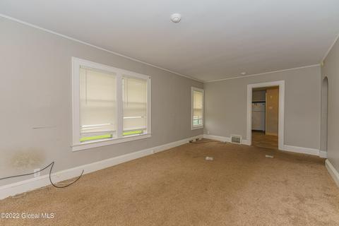 383 Vley Rd, Schenectady, NY 12302 photo 4