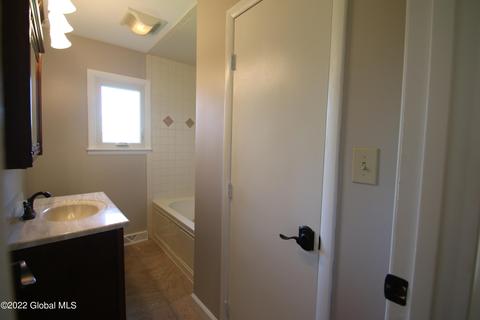57 Appleton Rd, Rexford, NY 12148 photo 11