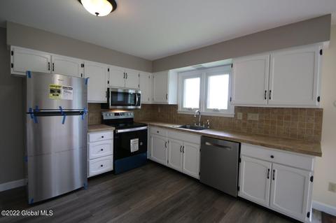 57 Appleton Rd, Rexford, NY 12148 photo 9