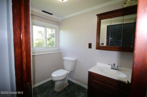 57 Appleton Rd, Rexford, NY 12148 photo 17