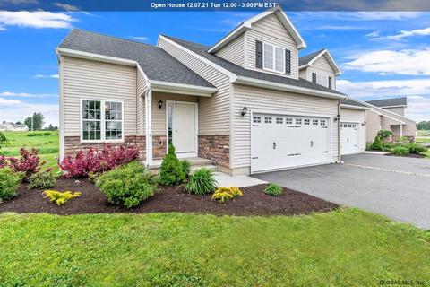 24 Paar Way, Halfmoon, NY 12118