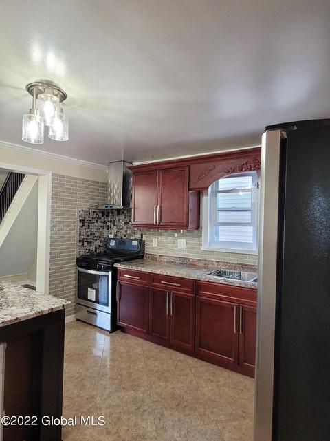 1029 Strong St, Schenectady, NY 12307 photo 11