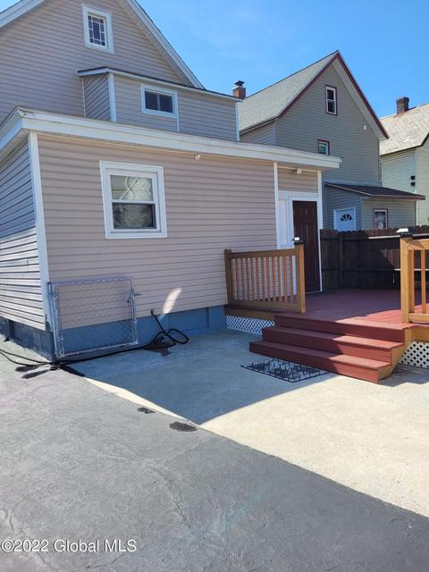 1029 Strong St, Schenectady, NY 12307 photo 5
