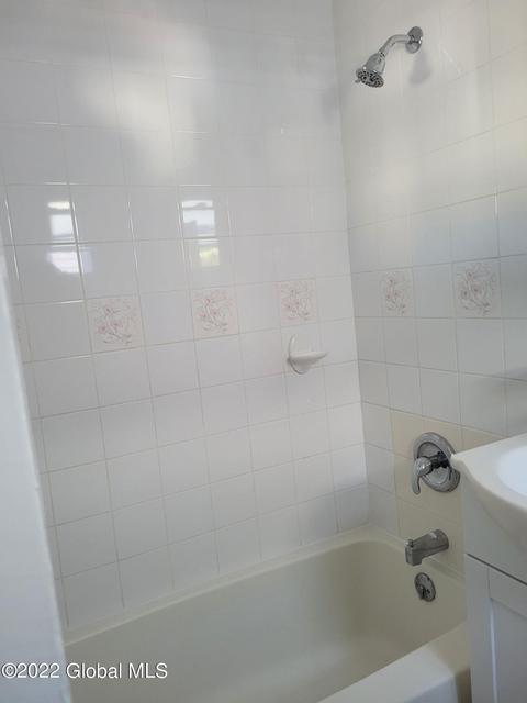 1029 Strong St, Schenectady, NY 12307 photo 27