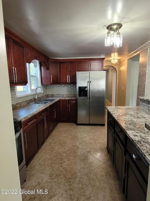 1029 Strong St, Schenectady, NY 12307 photo 13
