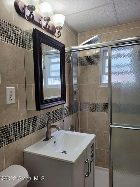 1029 Strong St, Schenectady, NY 12307 photo 15