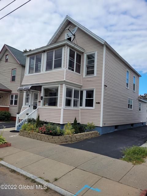 1029 Strong St, Schenectady, NY 12307 photo 1