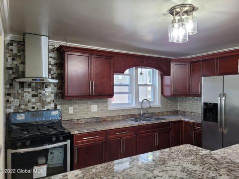 1029 Strong St, Schenectady, NY 12307 photo 9