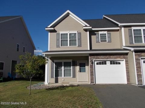 33 Reutter Dr, Selkirk, NY 12158