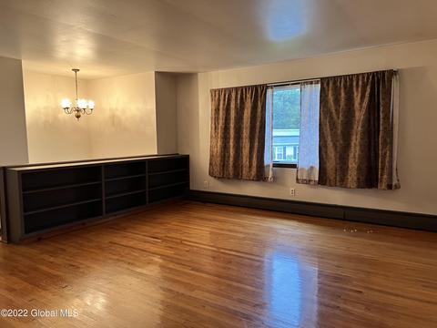 34 Lakeside Dr, Castleton On Hudson, NY 12033 photo 3