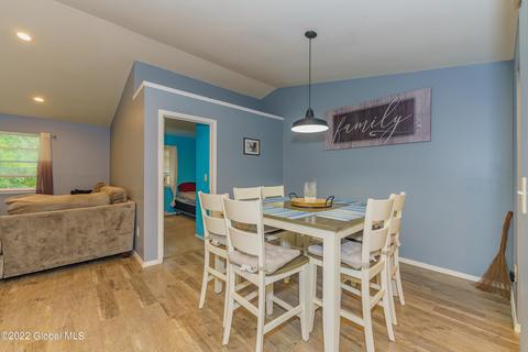 46 Heyden Rd, Troy, NY 12180 photo 5