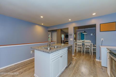46 Heyden Rd, Troy, NY 12180 photo 11