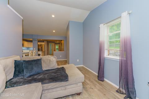 46 Heyden Rd, Troy, NY 12180 photo 7