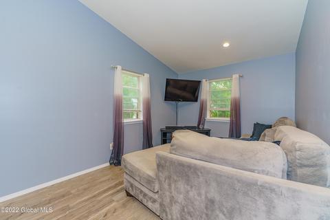 46 Heyden Rd, Troy, NY 12180 photo 8