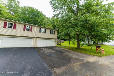 46 Heyden Rd, Troy, NY 12180 photo 2