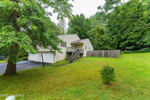 46 Heyden Rd, Troy, NY 12180 photo 3