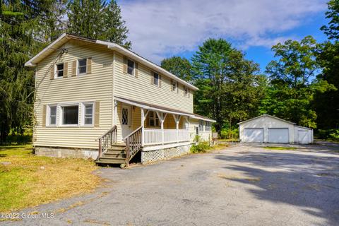 55 Richardson St, Queensbury, NY 12804