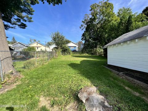 1084 Keyes Ave, Schenectady, NY 12309 photo 19