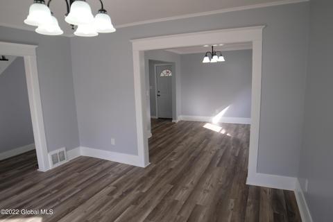 1084 Keyes Ave, Schenectady, NY 12309 photo 9
