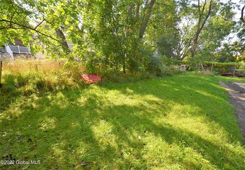 532 Lang St, Schenectady, NY 12308 photo 21