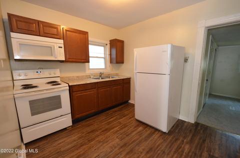 532 Lang St, Schenectady, NY 12308 photo 6