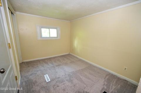 532 Lang St, Schenectady, NY 12308 photo 9