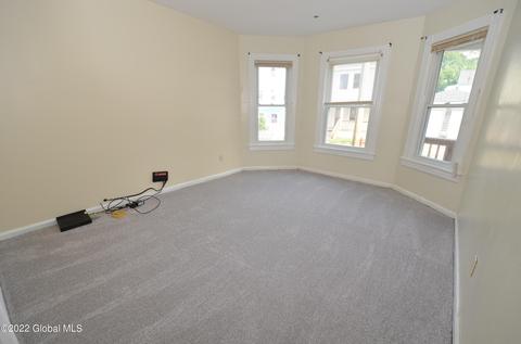 532 Lang St, Schenectady, NY 12308 photo 11