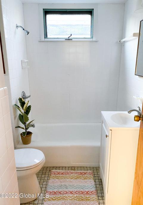 845 Curry Rd, Schenectady, NY 12306 photo 17