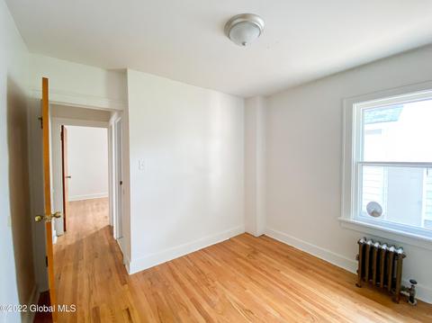 845 Curry Rd, Schenectady, NY 12306 photo 14