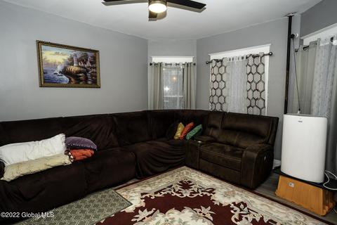 815 Hampton Ave, Schenectady, NY 12309 photo 19