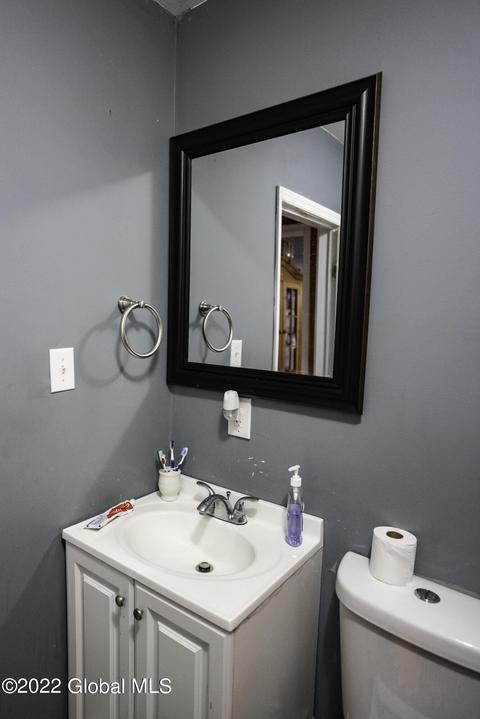 815 Hampton Ave, Schenectady, NY 12309 photo 7